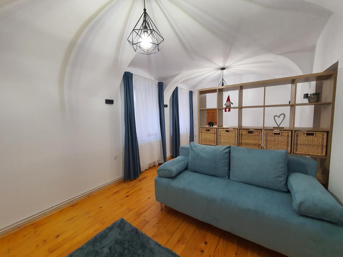 Lucasi Apartment *